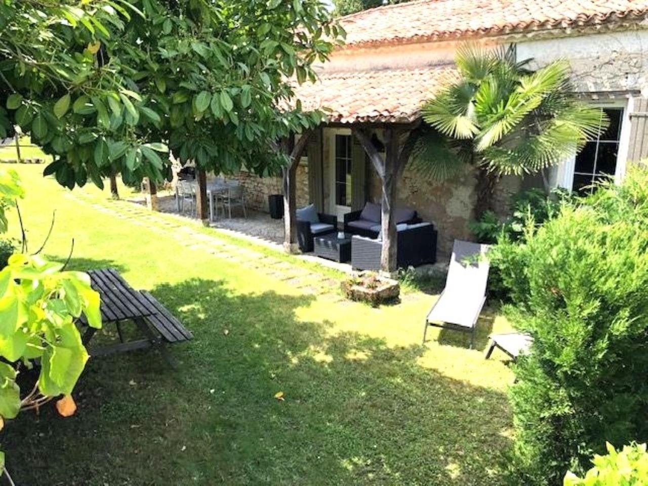 Gîte Diamant Noir Lolme Extérieur photo